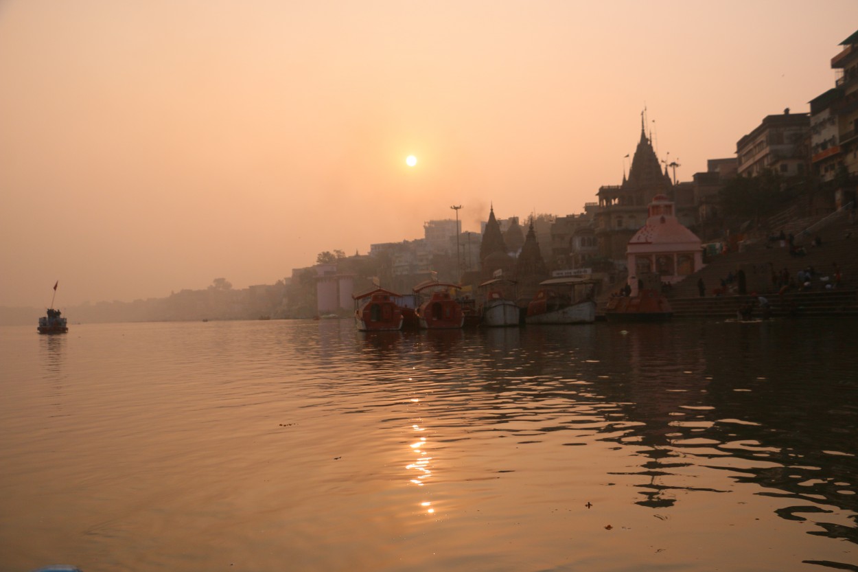 "Atardecer en el Ganges" de Adrian Darago