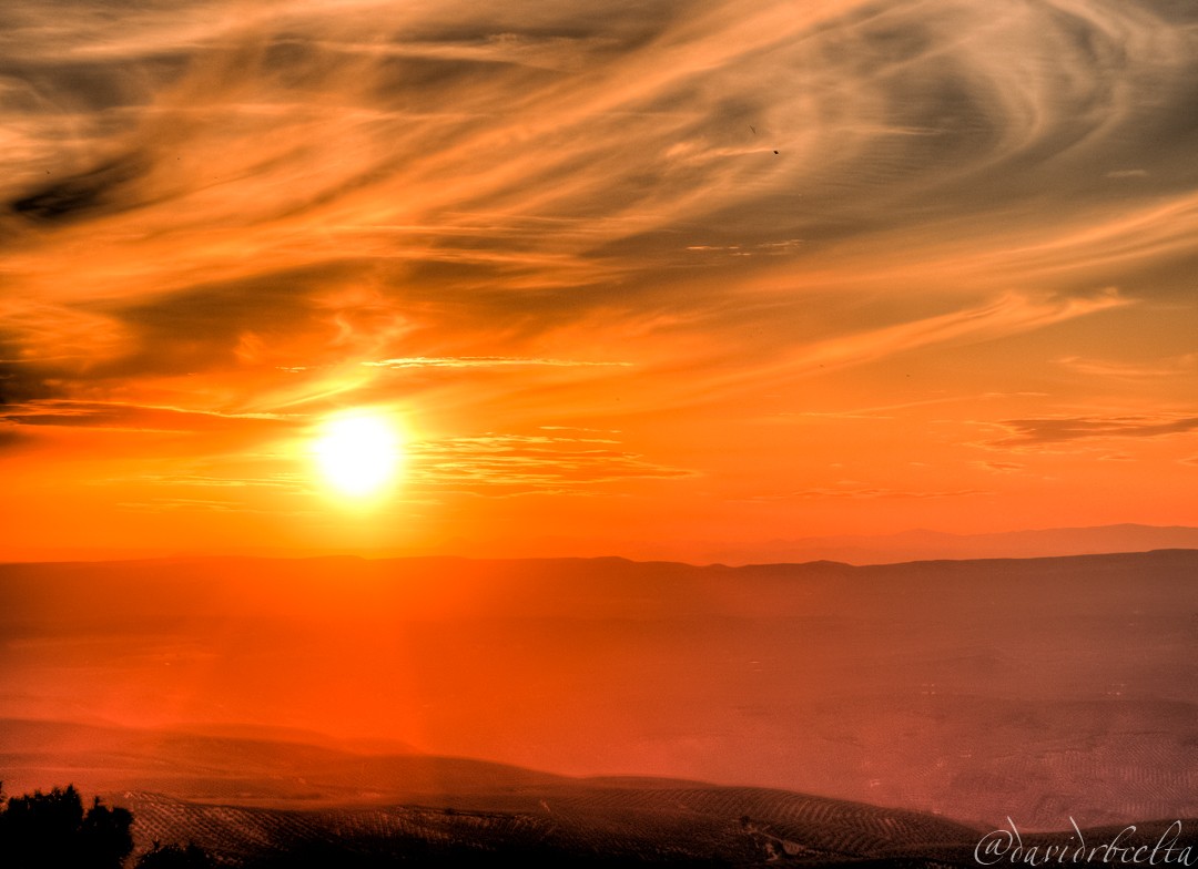 "Puesta de sol desde Iznatoraf 9" de David Roldn