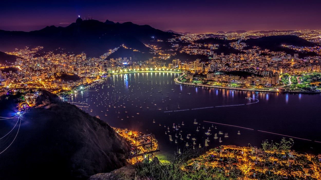 "Vista nocturna de Rio desde el Pan de Azcar" de Fernando Muoz
