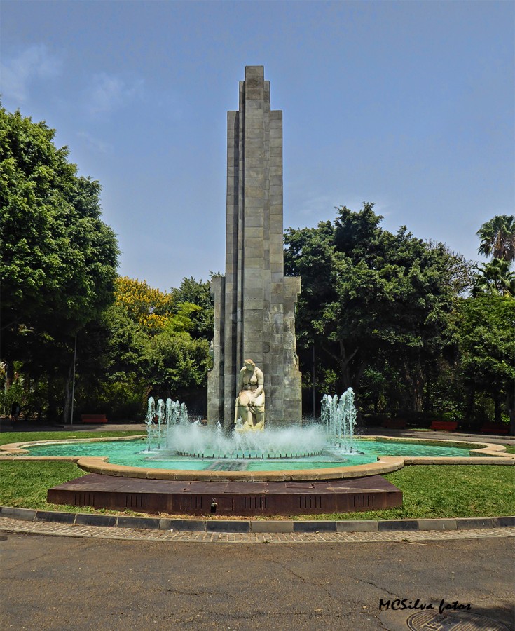 "Monumento al alcalde" de Maria Cristina Silva