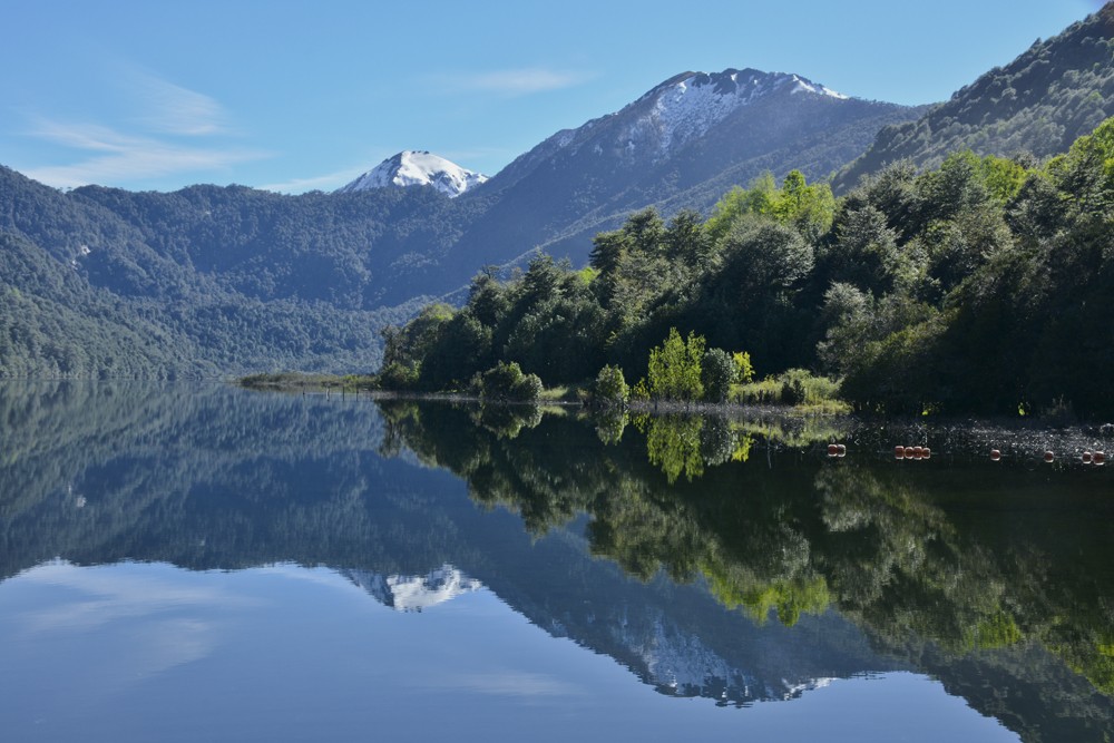 "Lago Tinquilco" de Osvaldo Sergio Gagliardi