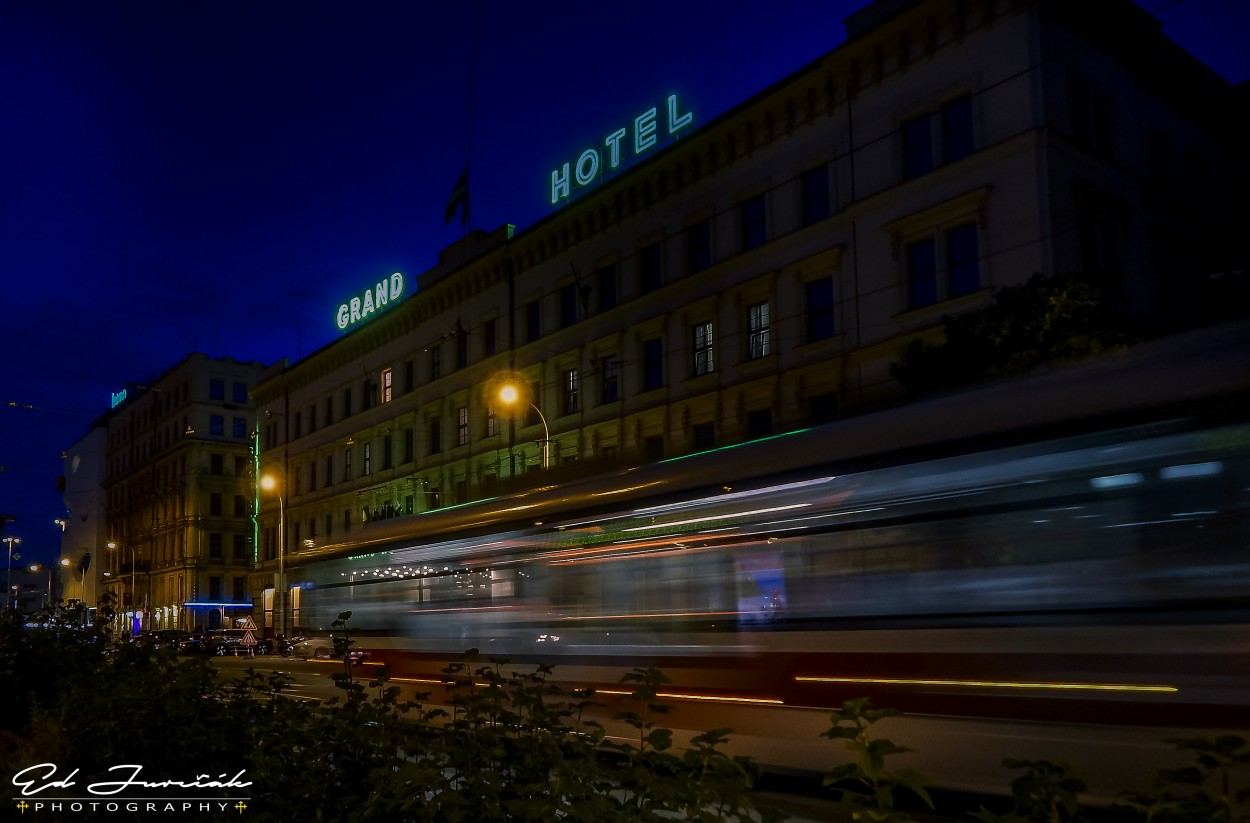 "Grand Hotel Brno" de Eduardo Jurcak