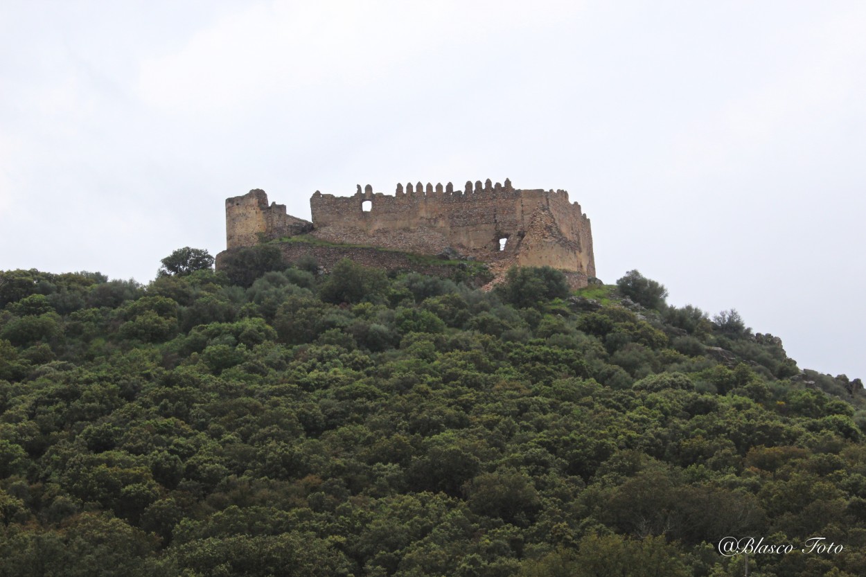 "Castillo de Portezuelo" de Luis Blasco Martin