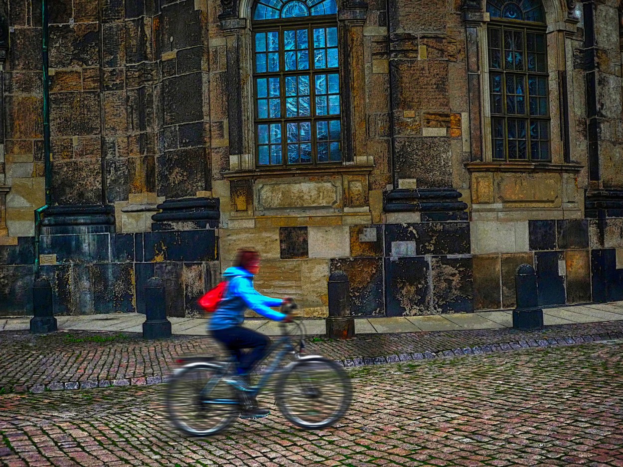 "Bicicleteando por Dresden" de Ricardo S. Spinetto