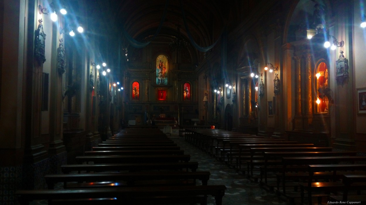 "Iglesia del Pilar Cordoba 2 Toma(Celular)" de Eduardo Rene Cappanari