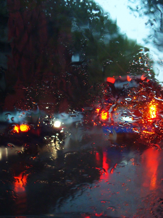 "Alguna calle, algn da, cuando la lluvia..." de Kile Zabala
