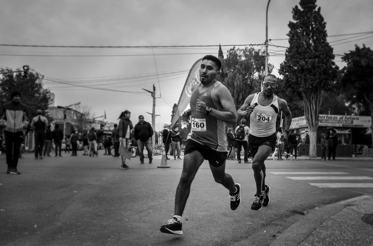 "Maratonistas" de Marcelo Melideo