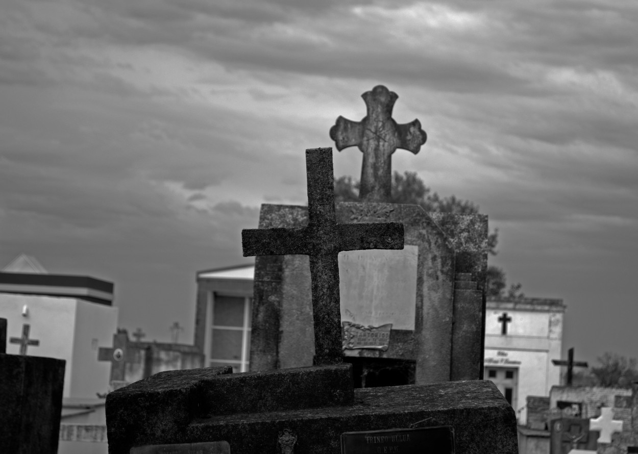 "Cementerio de pueblo." de Fernando Maria Perez