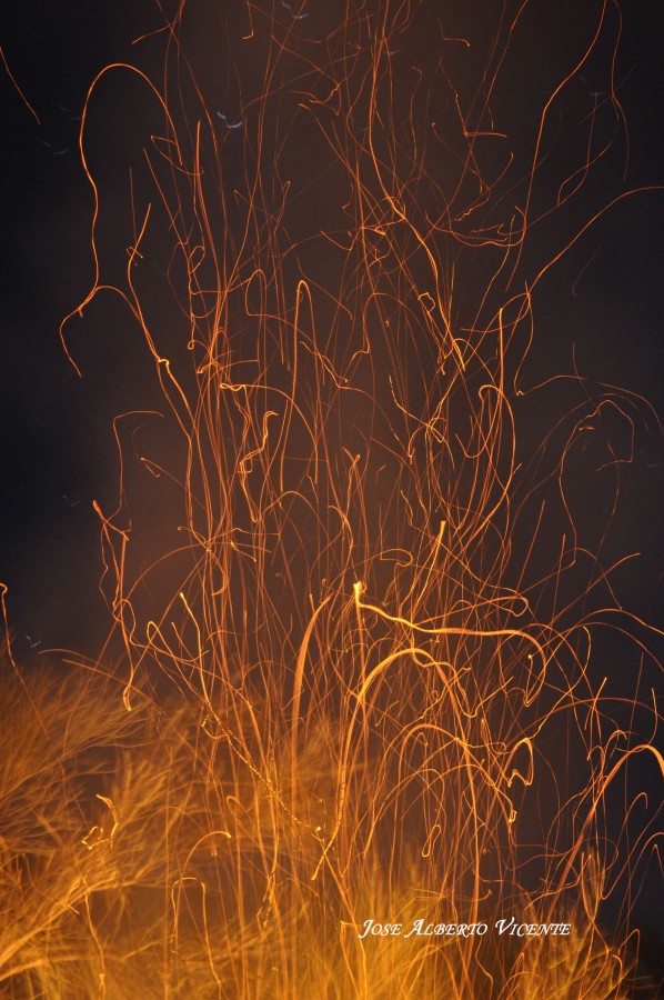 "fuego" de Jose Alberto Vicente