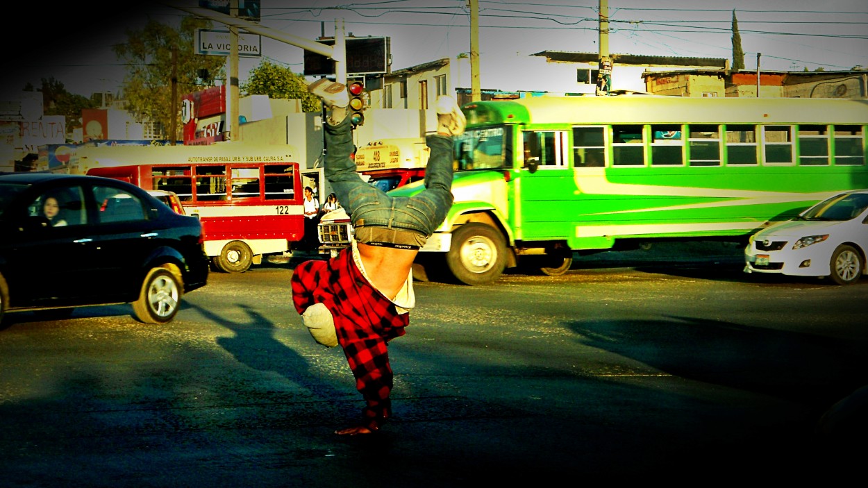 "Bailarn Urbano" de Miguel ngel Nava Venegas ( Mike Navolta)