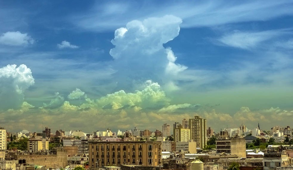 "Nubes" de Luis Torres Sal