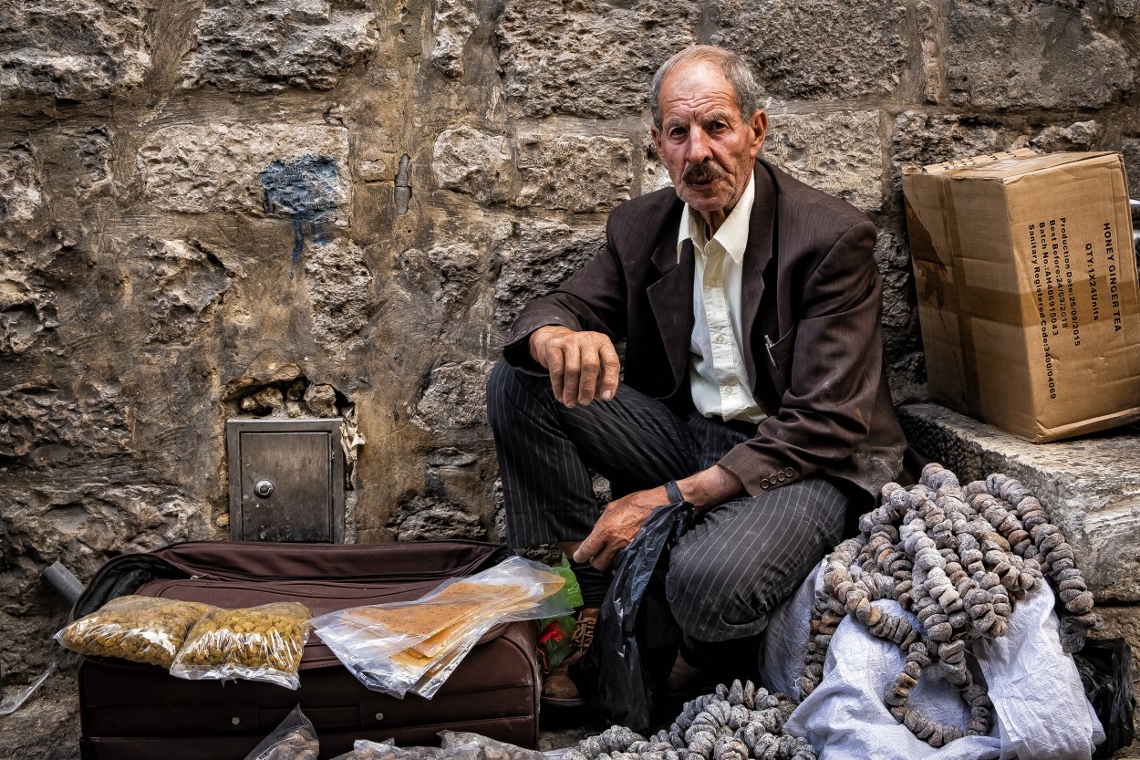 "El vendedor de frutas secas" de Marcelo Sznaidman