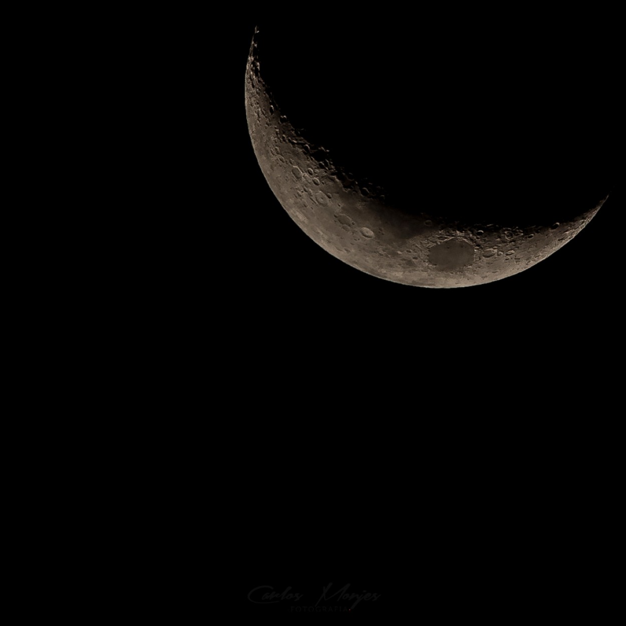 "Luna creciente" de Carlos Monjes