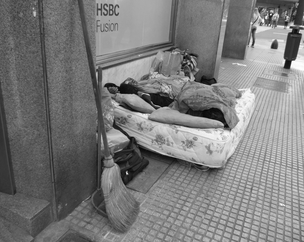 "La dignidad de la pobreza" de Anins Macadam