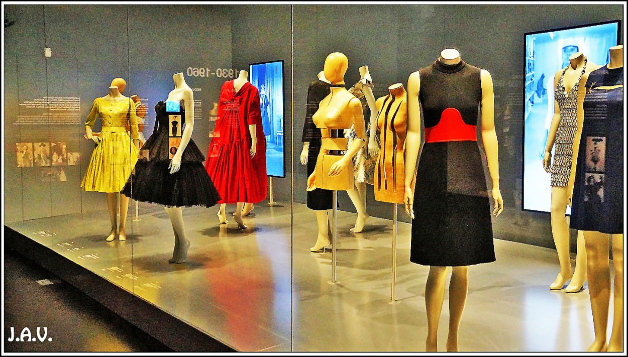 "Museo del vestido, 36" de Joan A. Valentin Ruiz