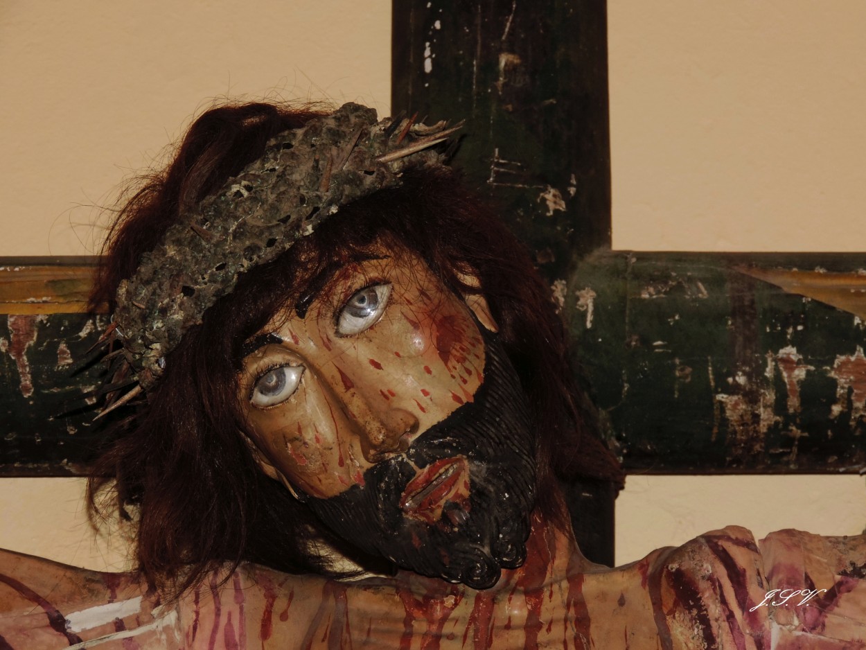 "Cristo articulado" de Jorge Vargas