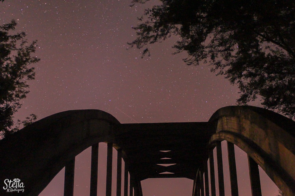 "` Estrellas sobre el puente `" de Stella Maris Rodriguez