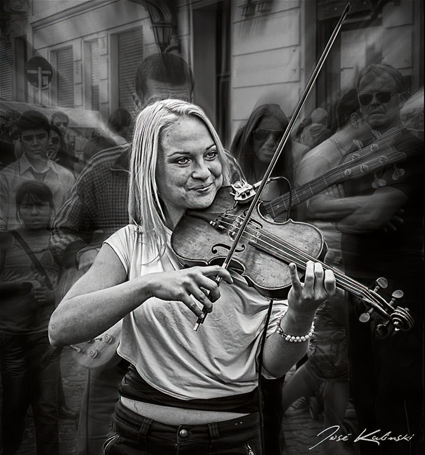 "Violinista de San Telmo" de Jose Carlos Kalinski