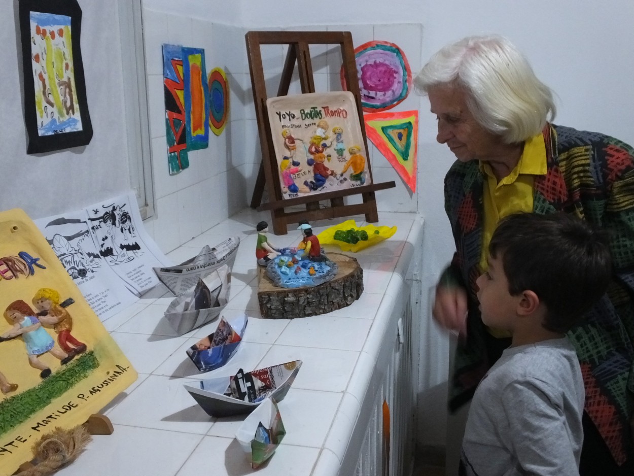 "Abuela conociste esos juegos?" de Juan Fco. Fernndez