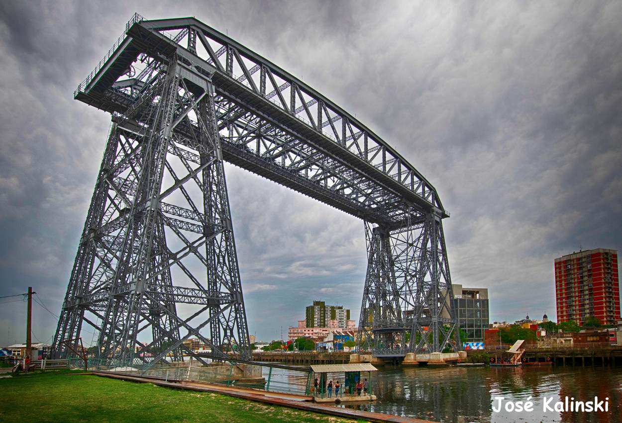 "El Puente" de Jose Carlos Kalinski