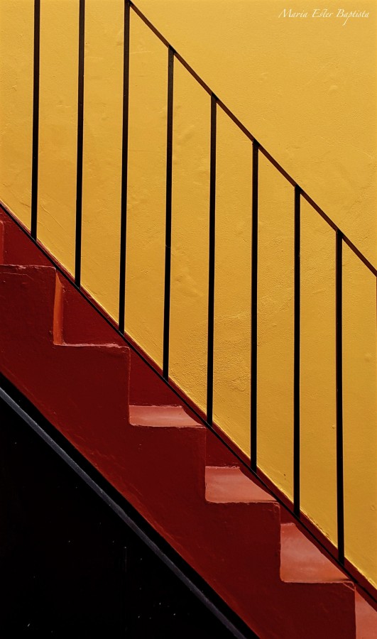 "La escalera roja" de Mara Ester Baptista De Nascimento (marisa)
