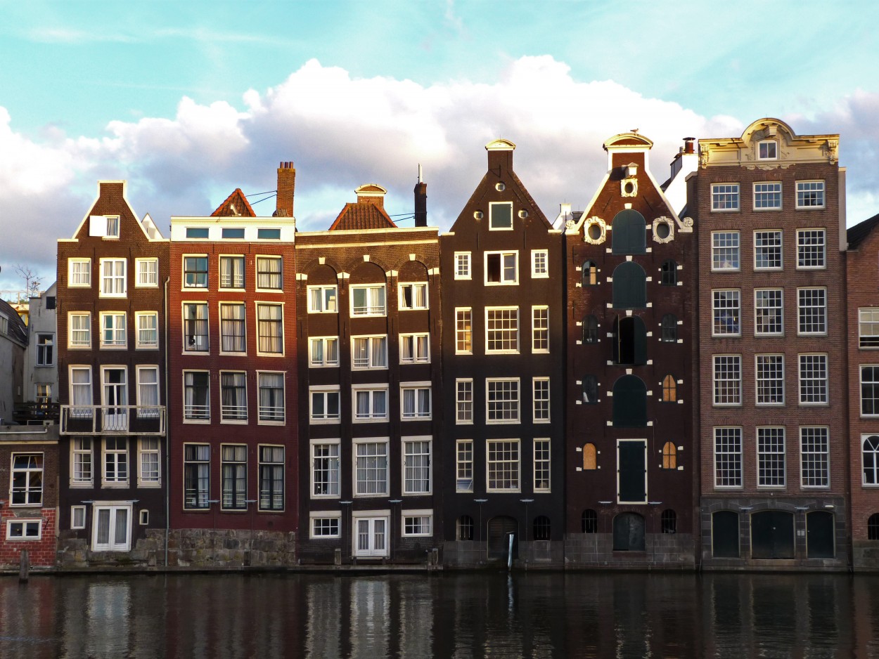 "Amsterdam" de Leonardo Donnet