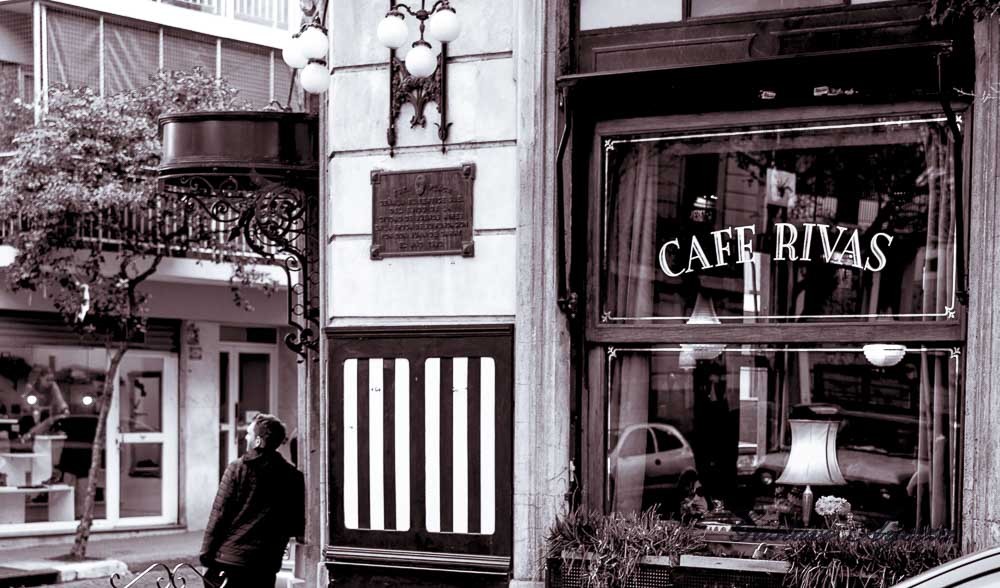 "Cafetn de Buenos Aires" de Gustavo Ayerza