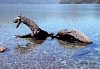 Un dragon en el lago