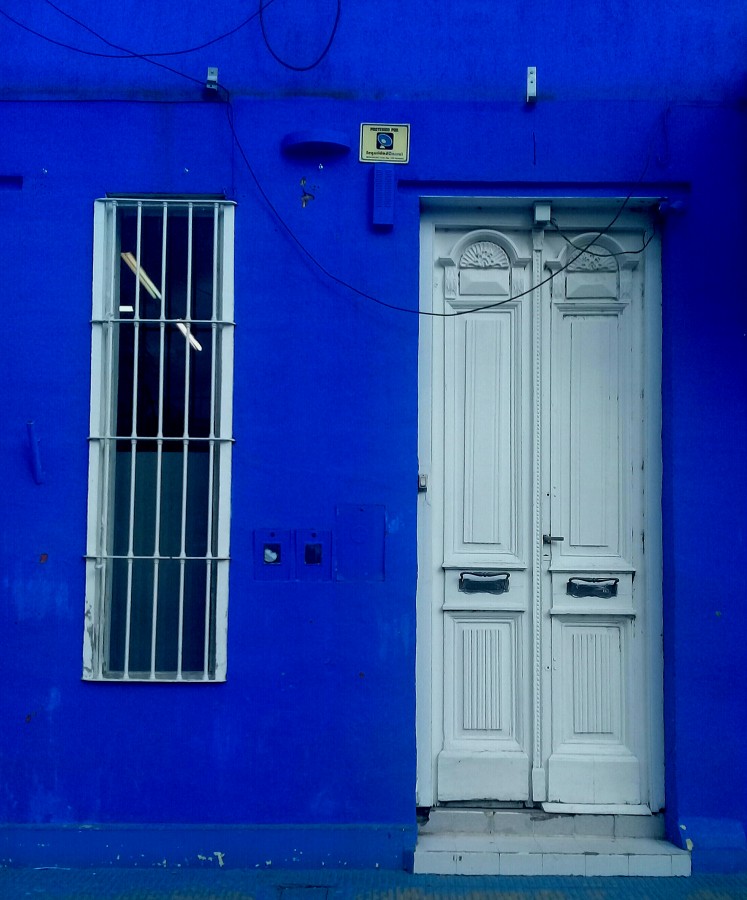 "Casita azulada" de Roberto Guillermo Hagemann