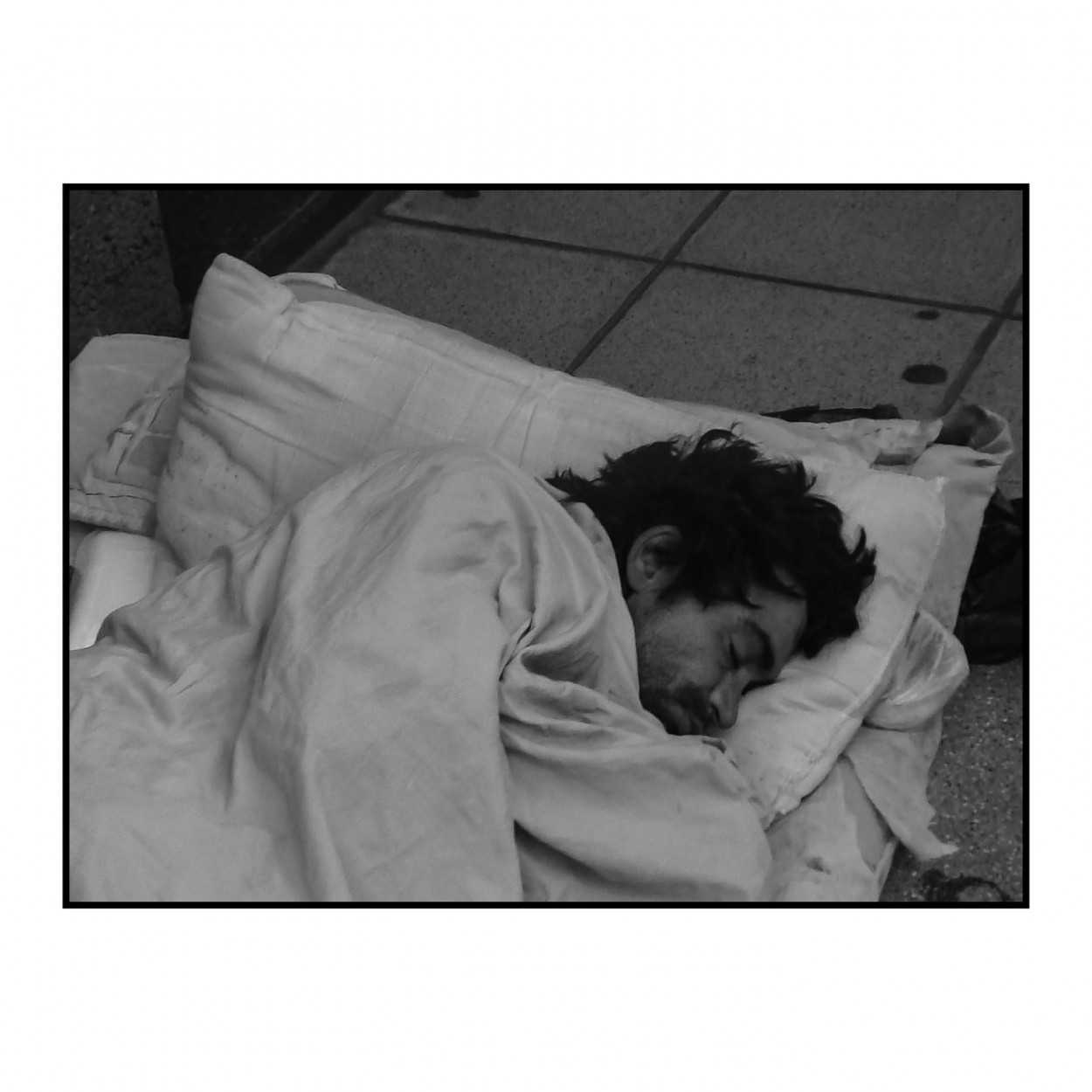 "Dormir la mona la fin" de Manuel Garxa