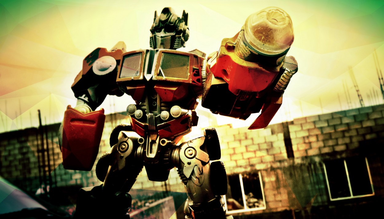 "Optimus Prime" de Miguel ngel Nava Venegas ( Mike Navolta)
