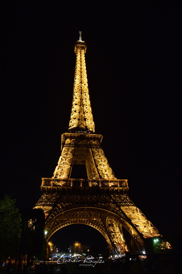 "Torre Eiffel, Paris. Francia" de Claudio Pringles