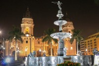 Pileta de la Plaza Mayor, Lima