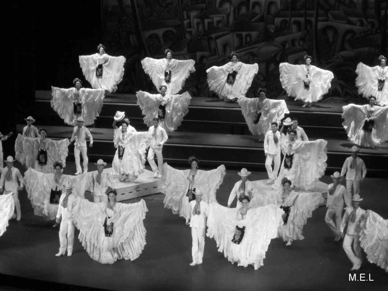 "`Balet Mexicano`" de Mabel Ester Lattanzi