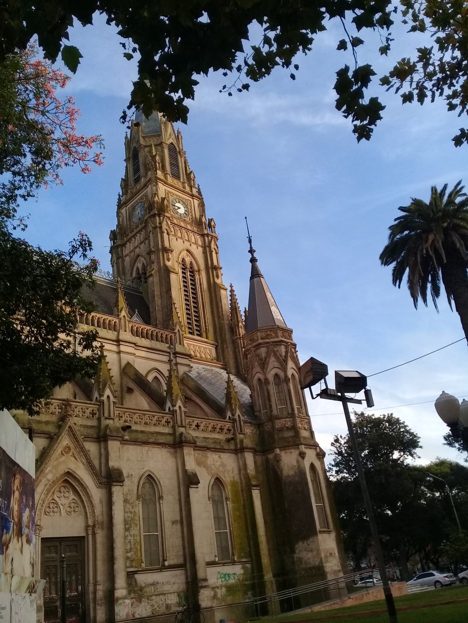 "Iglesia Catedral" de Maria Del Carmen Ojeda