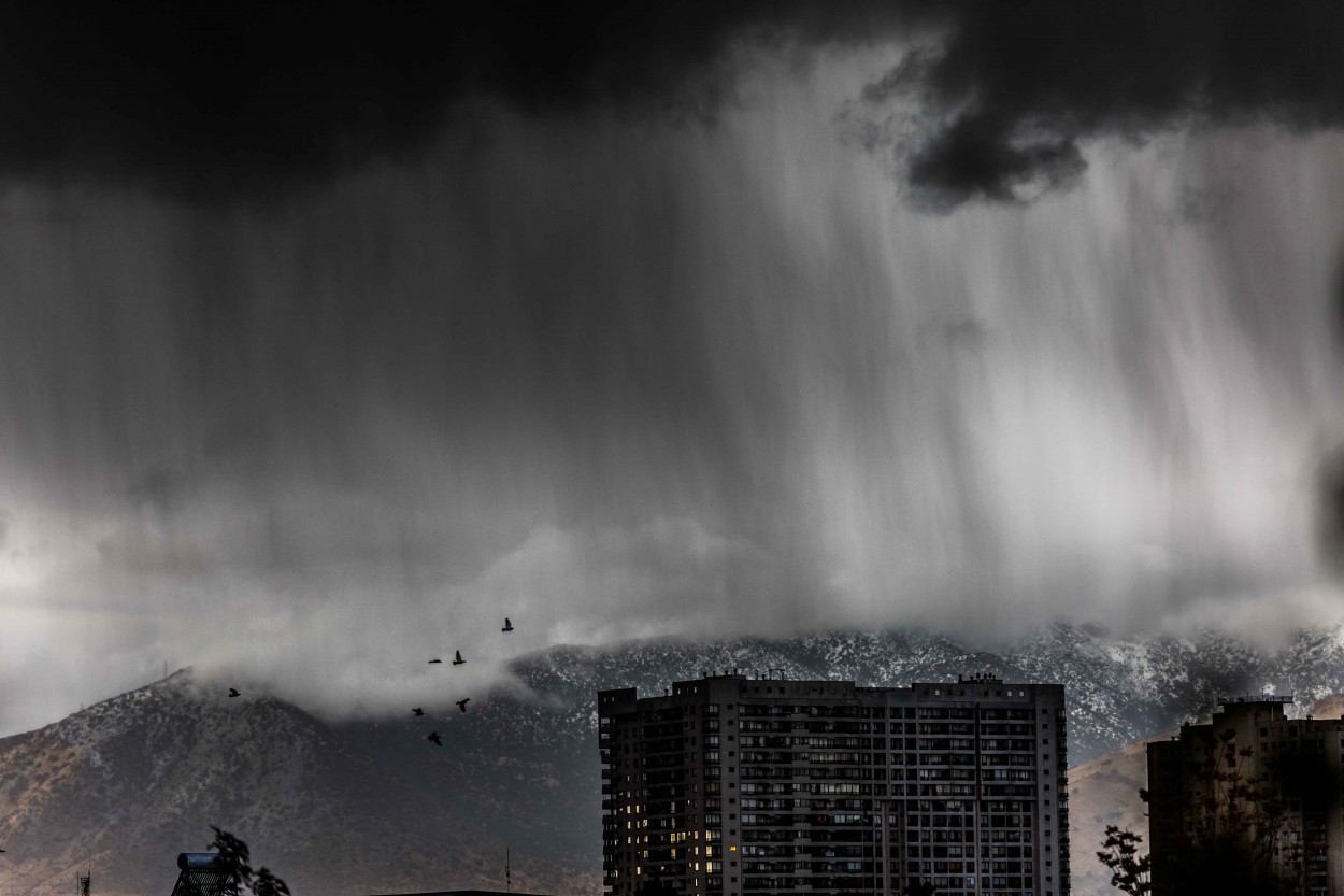 "lluvia en la cordillera" de Nicols Fazio
