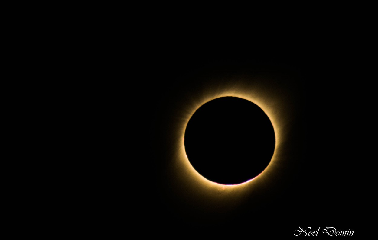 "Eclipse solar" de Ma. Noel Domnguez Sastre