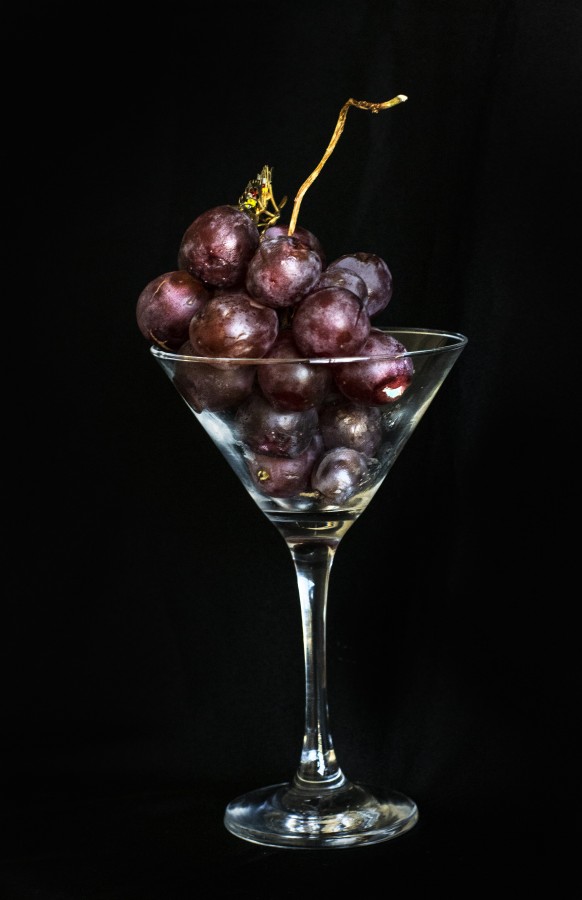 "Una copa de uvas" de Luisamaria Amador