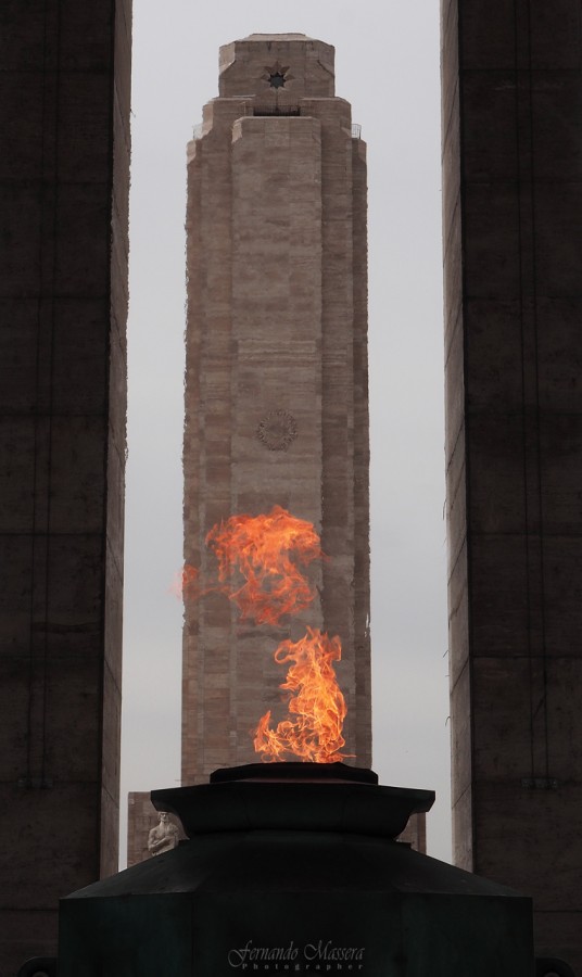 "Monumento Nacional a la Bandera.Rosario.Argentina" de Fernando Massera