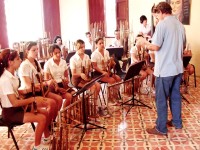 ¿Orquesta Angklung en Cuba?