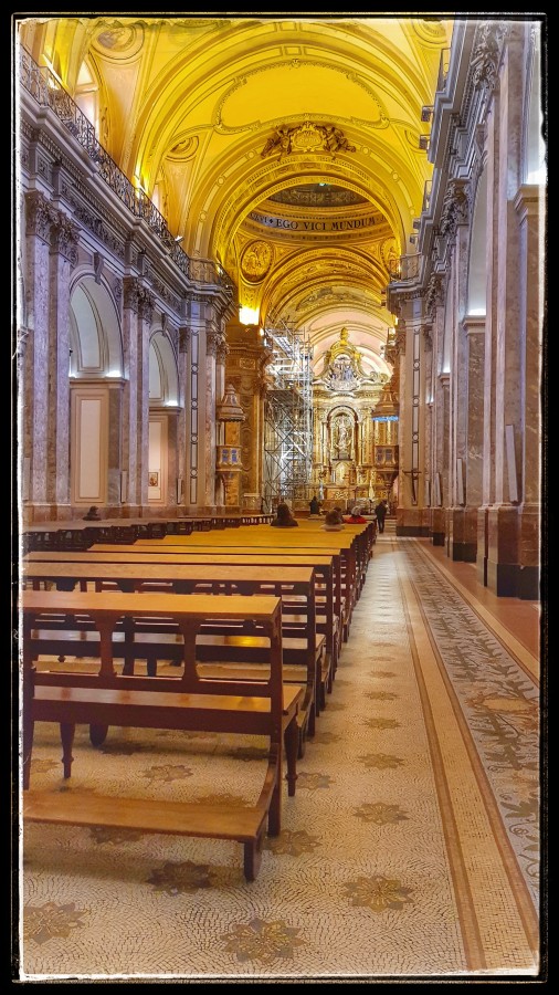 "Catedral de Buenos Aires" de Oscar Cuervo