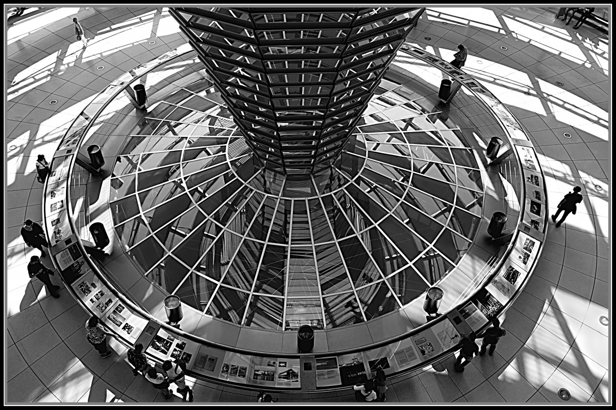 "Bundestag" de Carlos Alberto Tomala