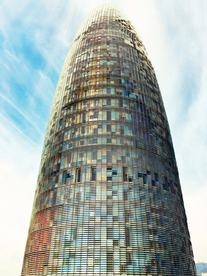 "Torre Agbar" de Luis Alberto Bellini