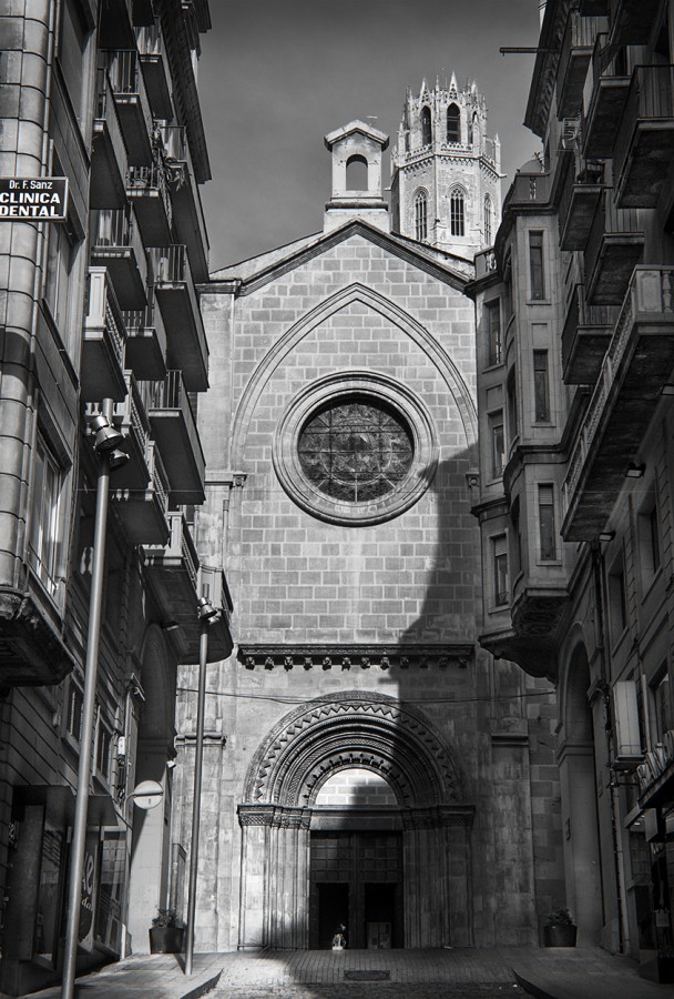 "Paseando por Lleida, iglesia de Sant Joan." de Joan Arana