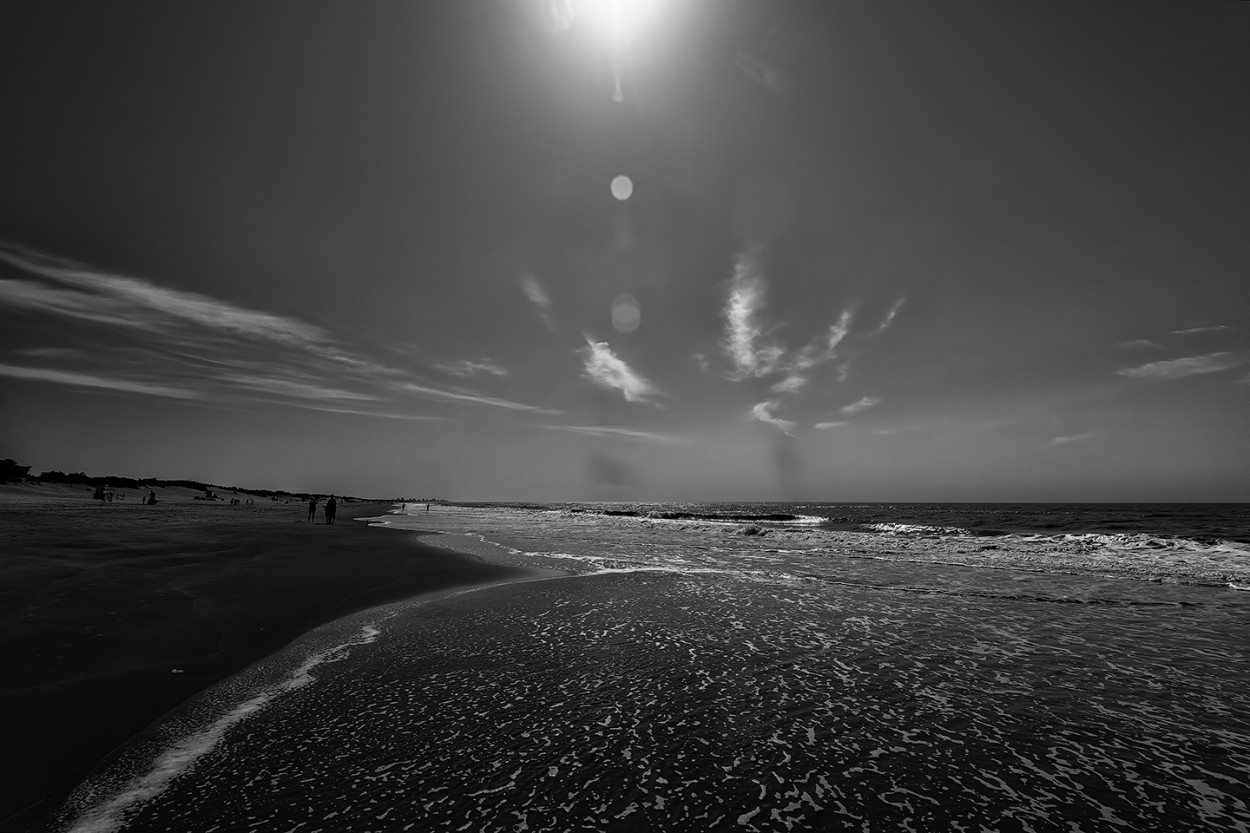 "Mar y Playa" de Hctor Martn Tabuyo