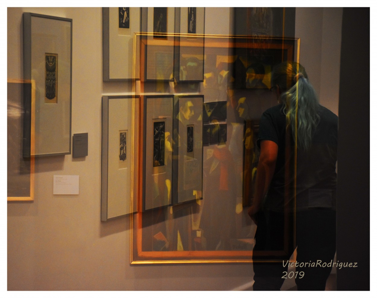 "En el museo...4" de Victoria Elisa Rodriguez