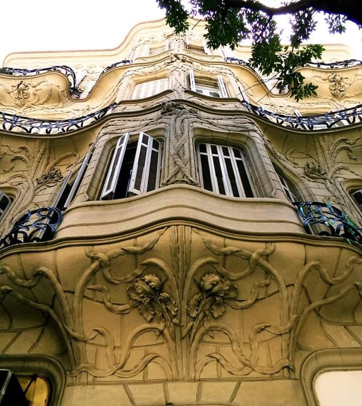 "Palacio Los Lirios" de Ana Mara Spoor