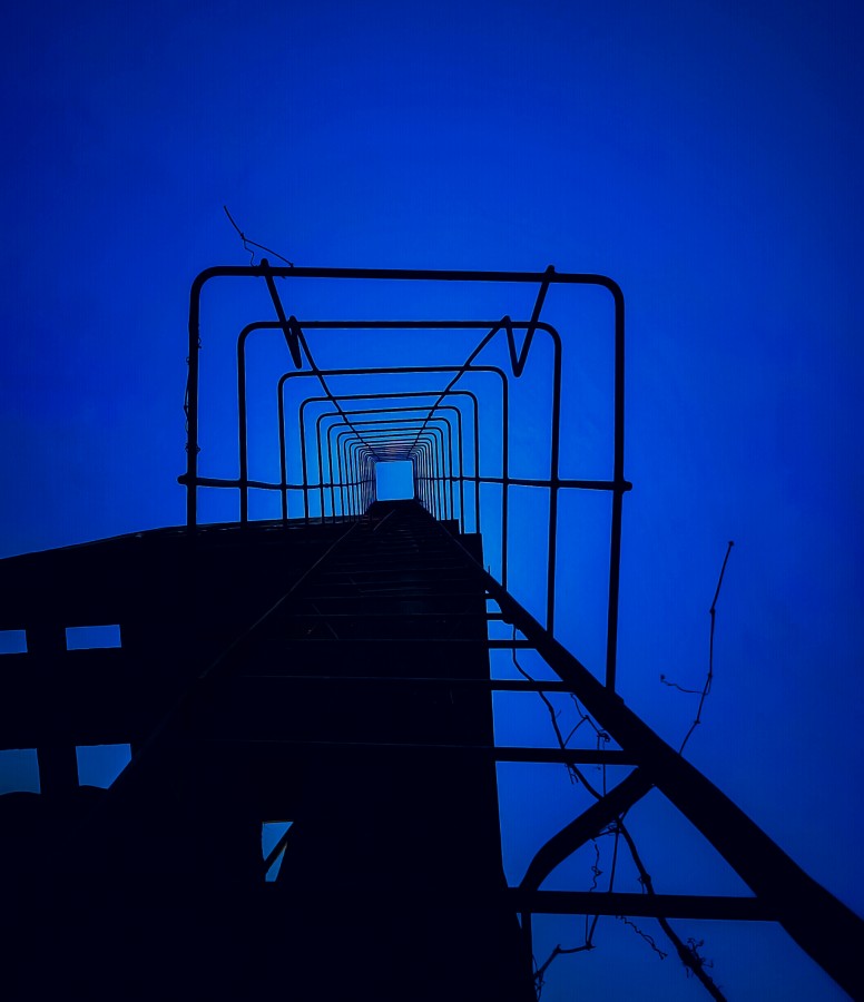 "Subir al azul" de Roberto Guillermo Hagemann