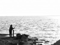 Mujer a la pesca