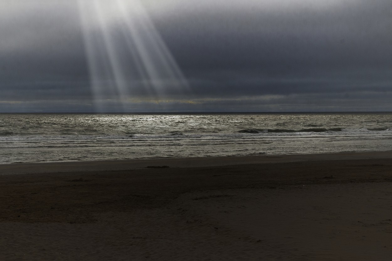 "Una luz en el mar" de Ruperto Silverio Martinez